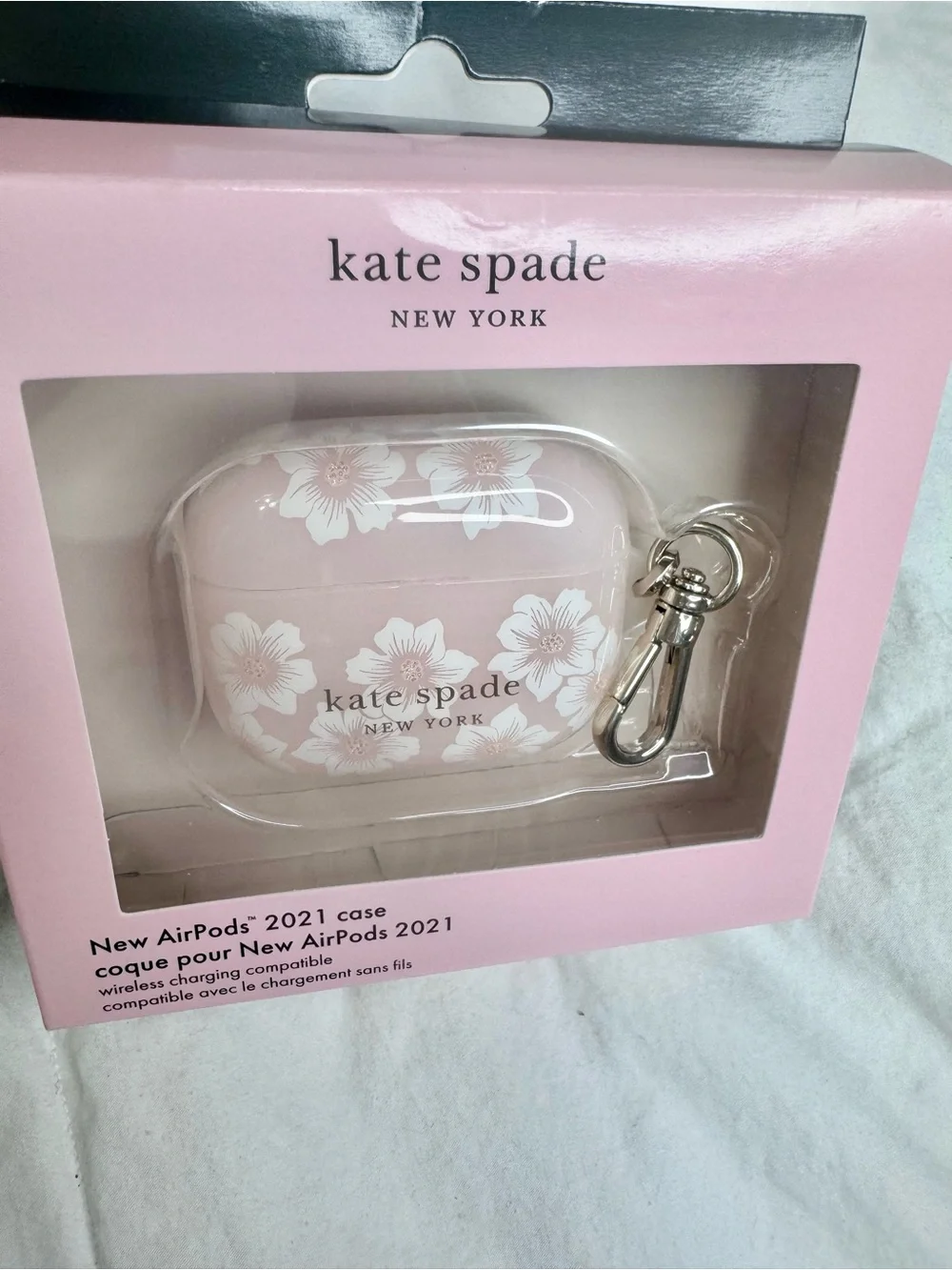 Kate Spade Air Pods Case Brand new in Box!
